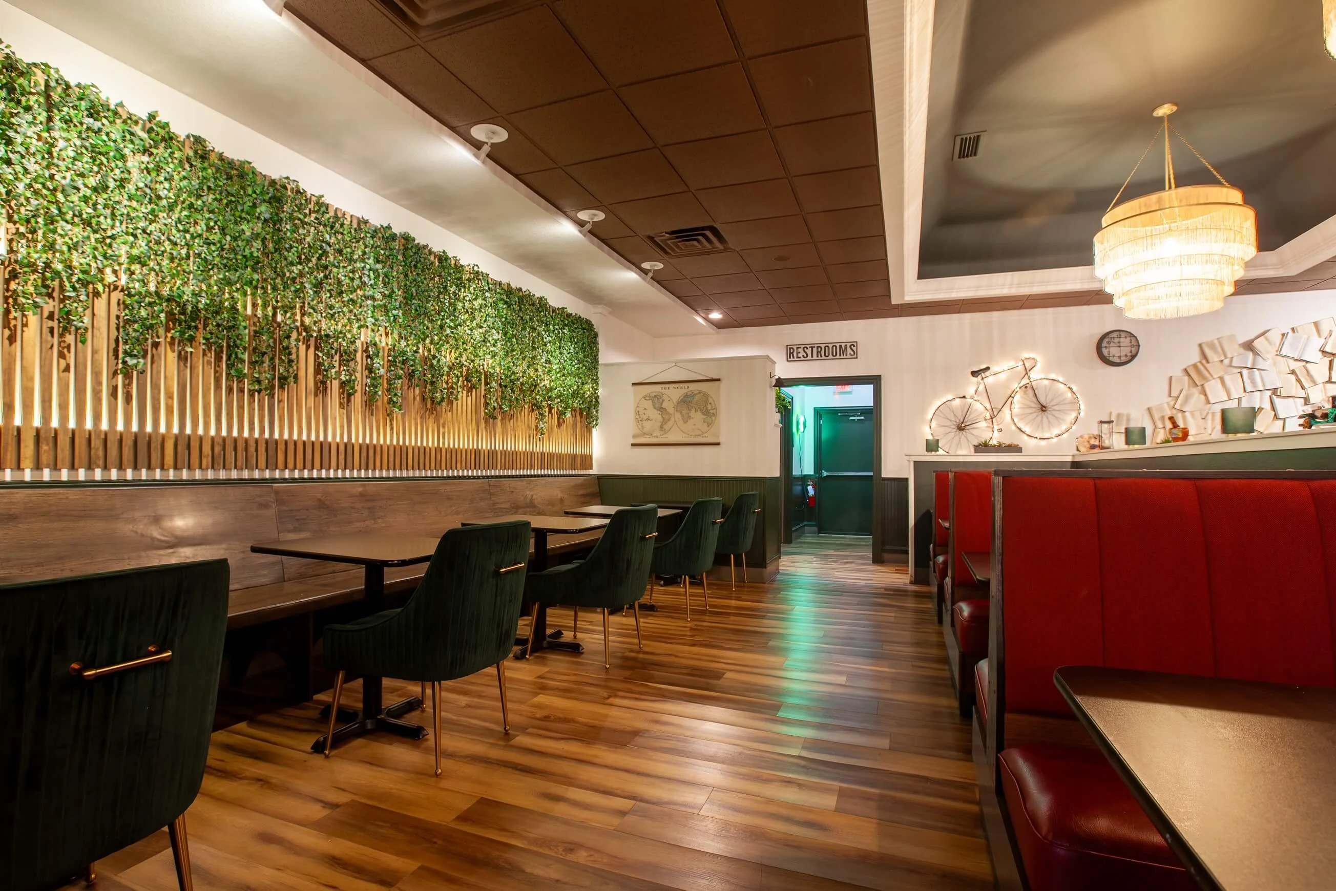 Scuola’s dining room with red booths